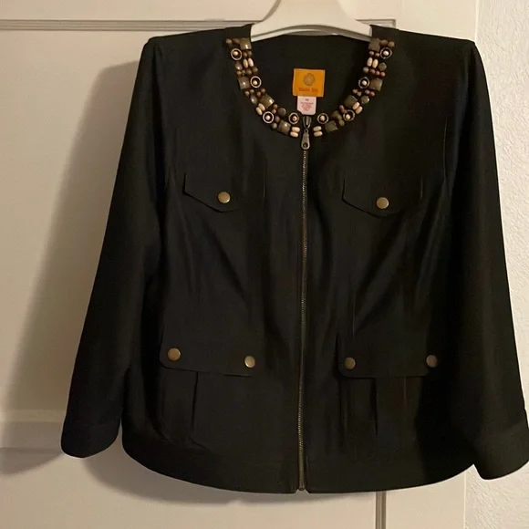 Ruby Rdz - Picture 1 of 3